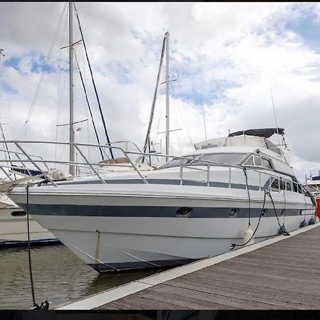Hotel Beautiful And Magnific Yacht Lissabon Exterior foto