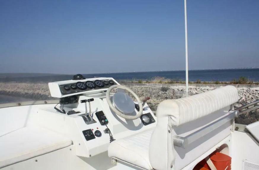 Hotel Beautiful And Magnific Yacht Lissabon Exterior foto