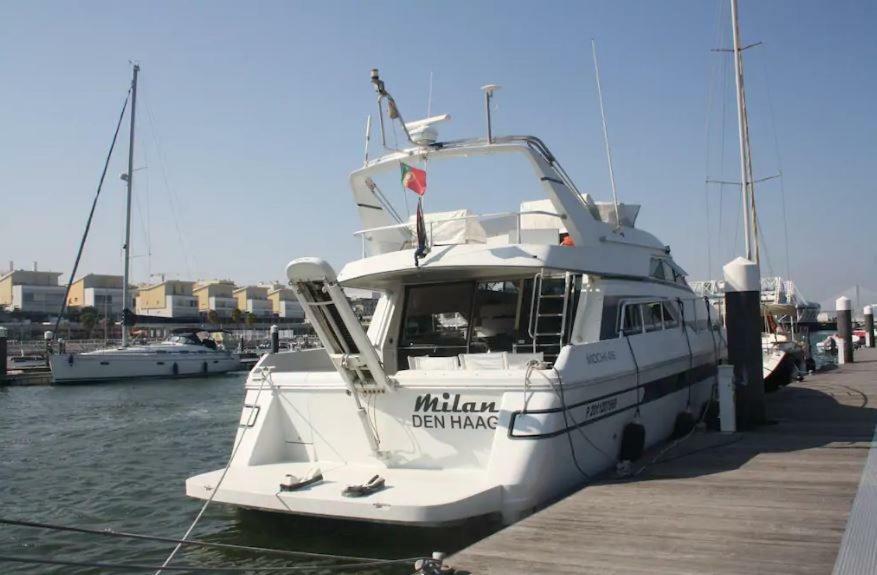 Hotel Beautiful And Magnific Yacht Lissabon Exterior foto